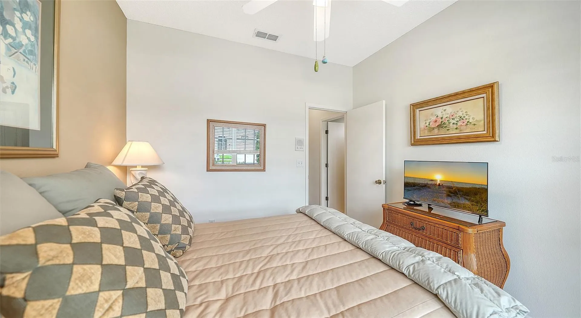 4905 Thames Lane Sarasota FL 34238