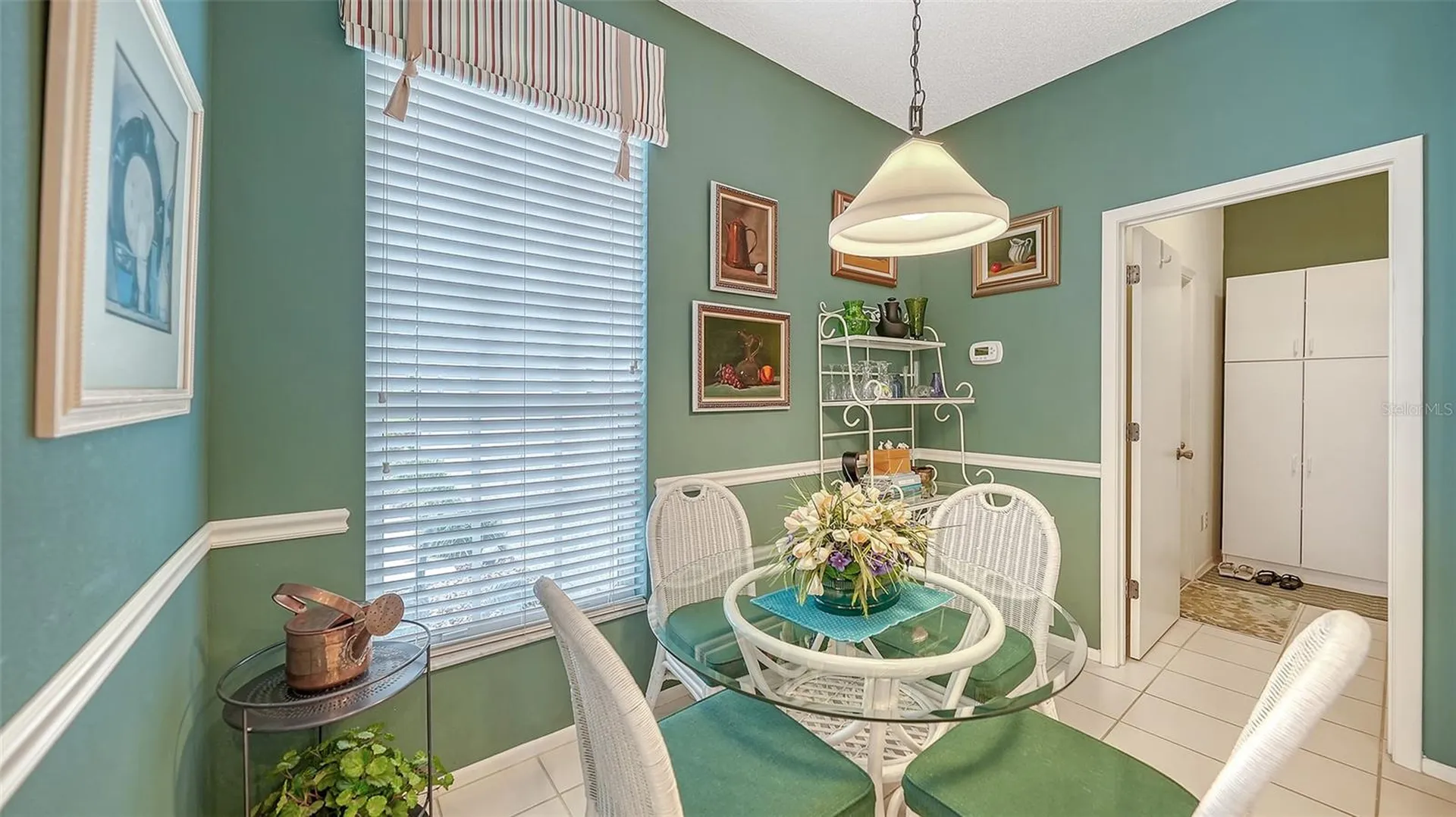 4905 Thames Lane Sarasota FL 34238