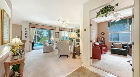 4905 Thames Lane Sarasota FL 34238