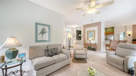 4905 Thames Lane Sarasota FL 34238