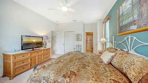4905 Thames Lane Sarasota FL 34238