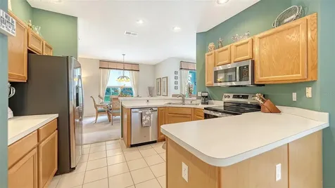 4905 Thames Lane Sarasota FL 34238