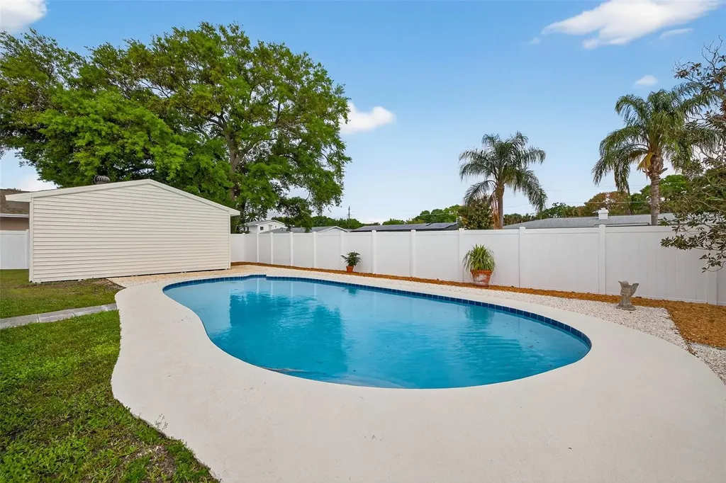 8407 Millwood Drive Tampa FL 33615