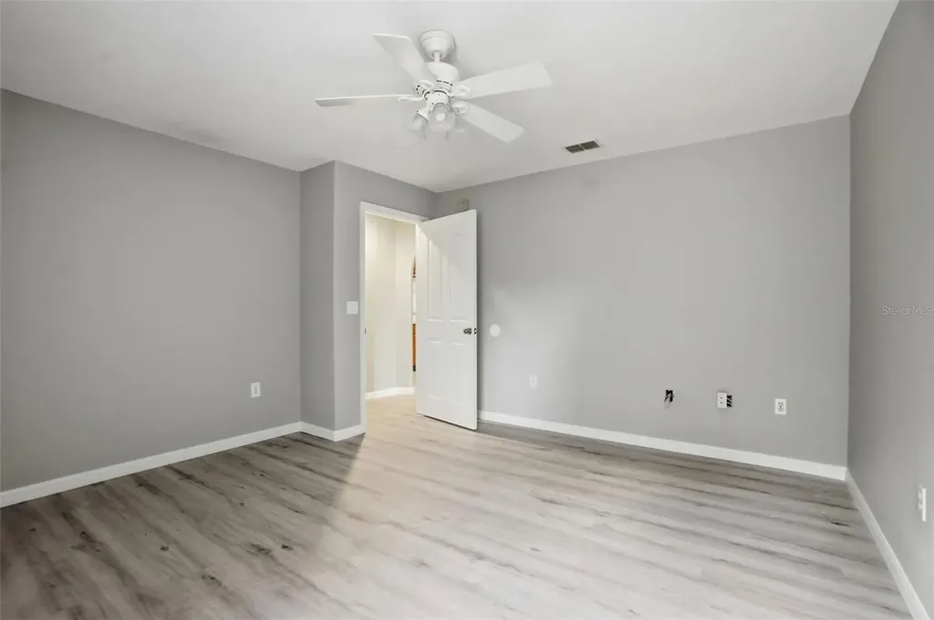 8038 Madrid Road Weeki Wachee FL 34613