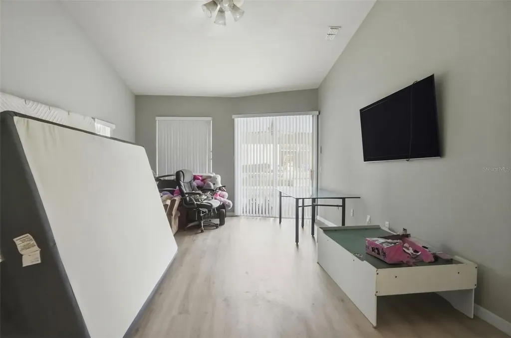 8038 Madrid Road Weeki Wachee FL 34613