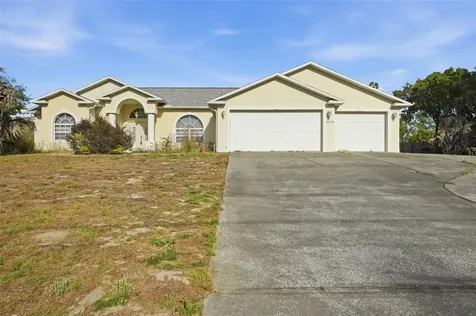 8038 Madrid Road Weeki Wachee FL 34613