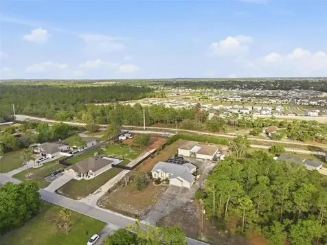 8038 Madrid Road Weeki Wachee FL 34613