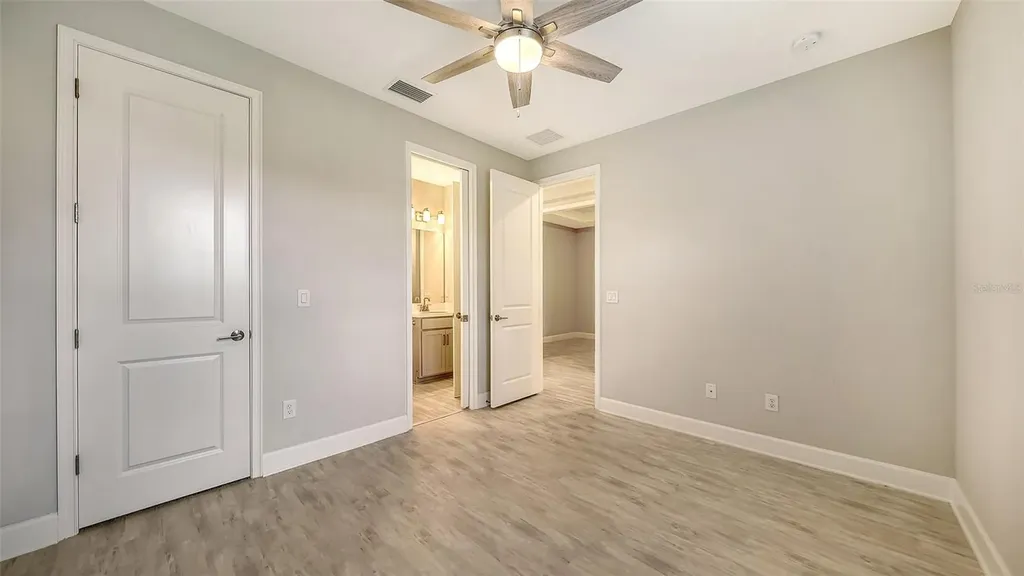 10089 Morning Mist Lane Lane Sarasota FL 34241