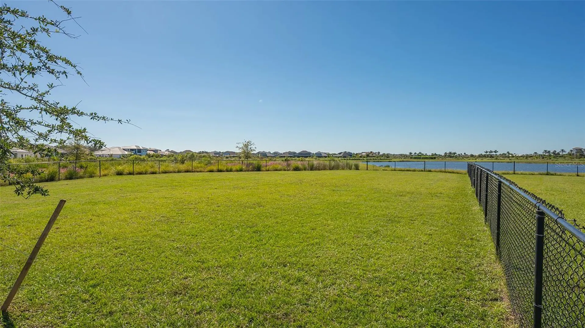 10089 Morning Mist Lane Lane Sarasota FL 34241