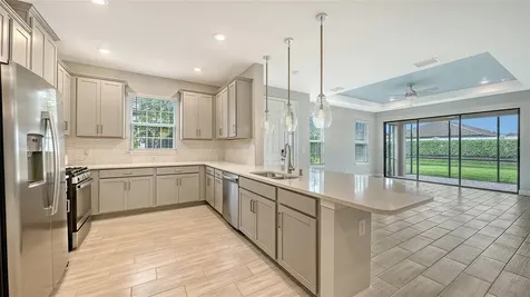 10089 Morning Mist Lane Lane Sarasota FL 34241