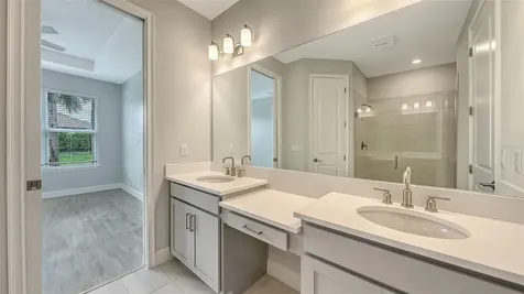10089 Morning Mist Lane Lane Sarasota FL 34241