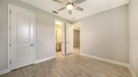 10089 Morning Mist Lane Lane Sarasota FL 34241