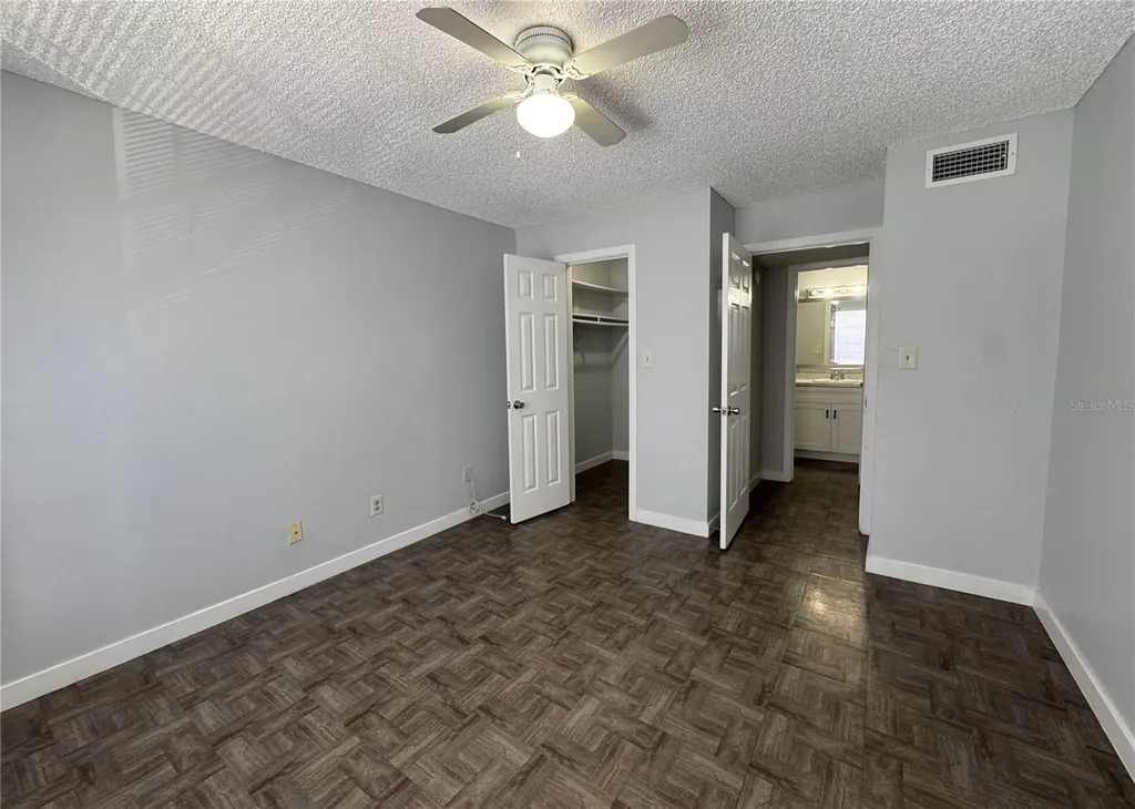 5540 Devonbriar Way Orlando FL 32822