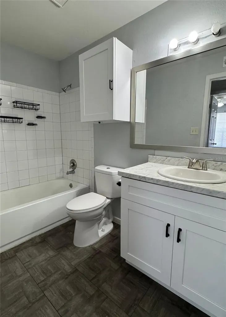 5540 Devonbriar Way Orlando FL 32822