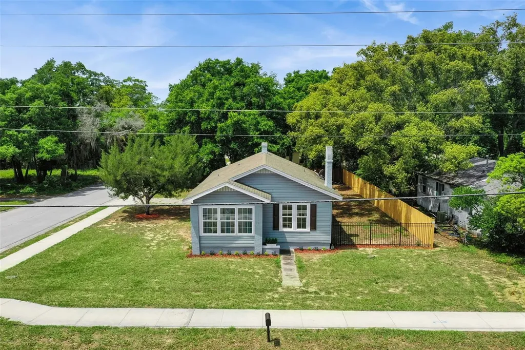 1628 S Grove Street Eustis FL 32726