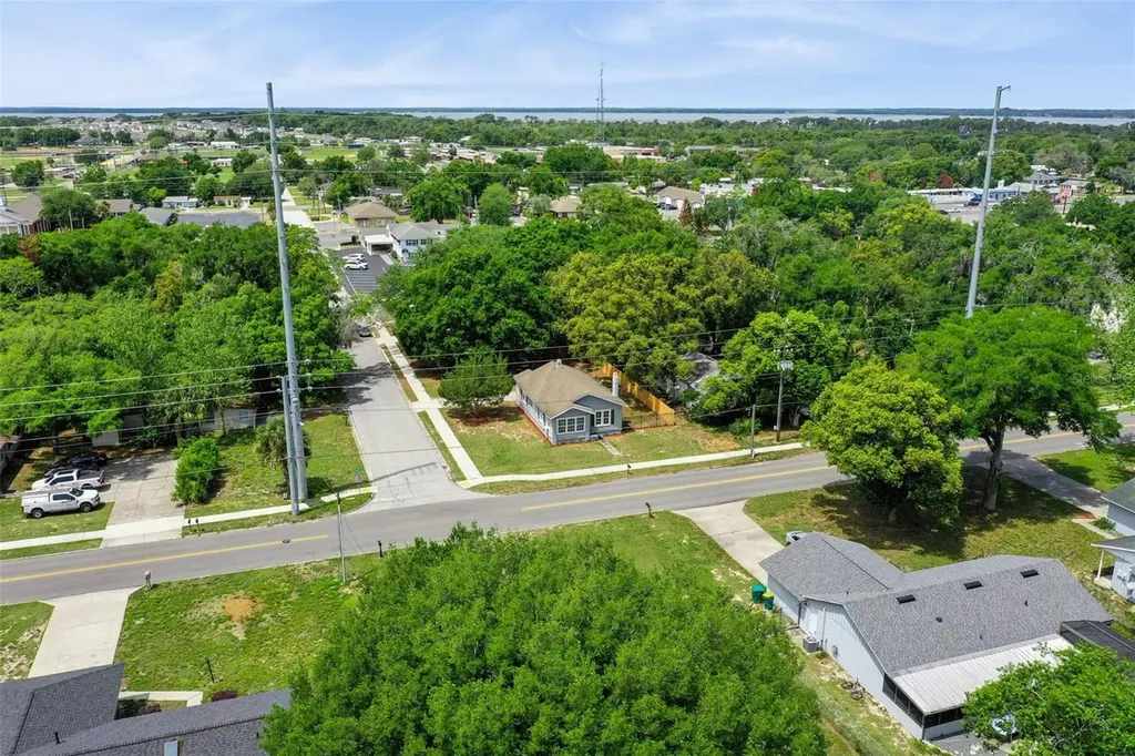 1628 S Grove Street Eustis FL 32726