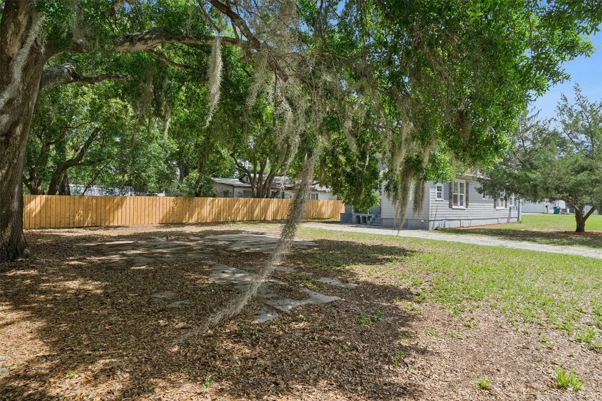 1628 S Grove Street Eustis FL 32726