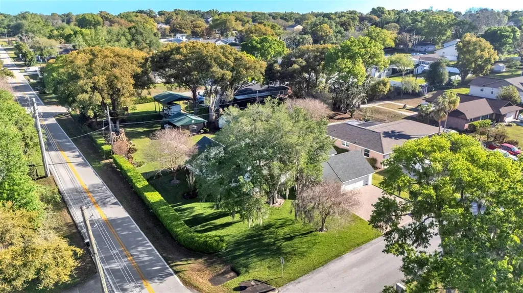 1804 Michelle Lane Lakeland FL 33813