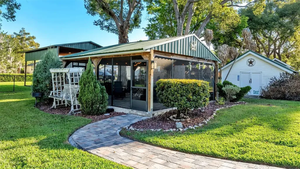 1804 Michelle Lane Lakeland FL 33813