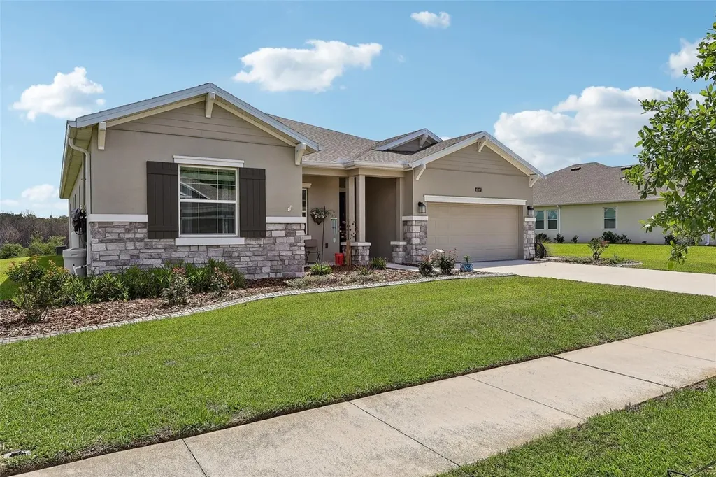 6049 Claystone Way Mount Dora FL 32757