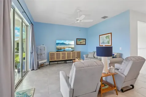 6049 Claystone Way Mount Dora FL 32757