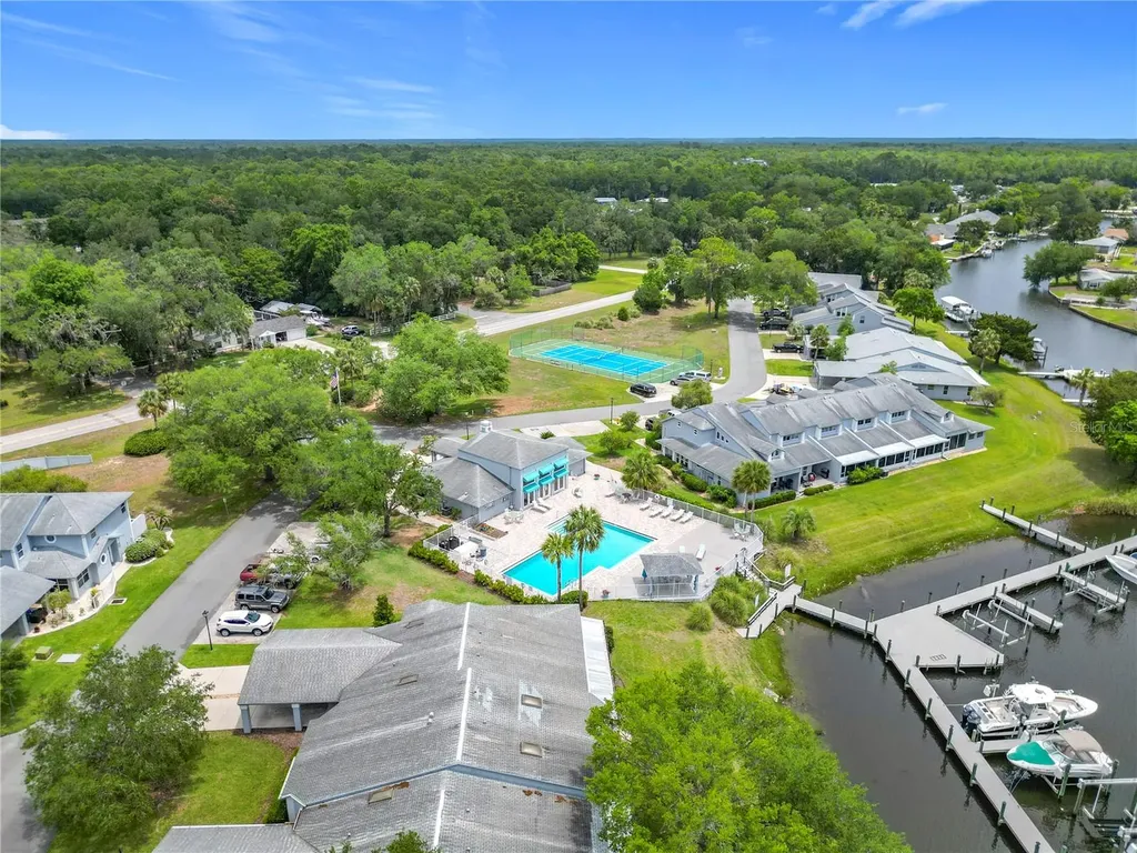 11122 W Cove Harbor Drive Crystal River FL 34428