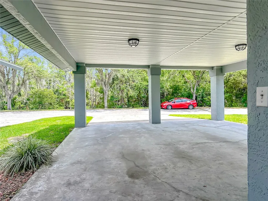 11122 W Cove Harbor Drive Crystal River FL 34428