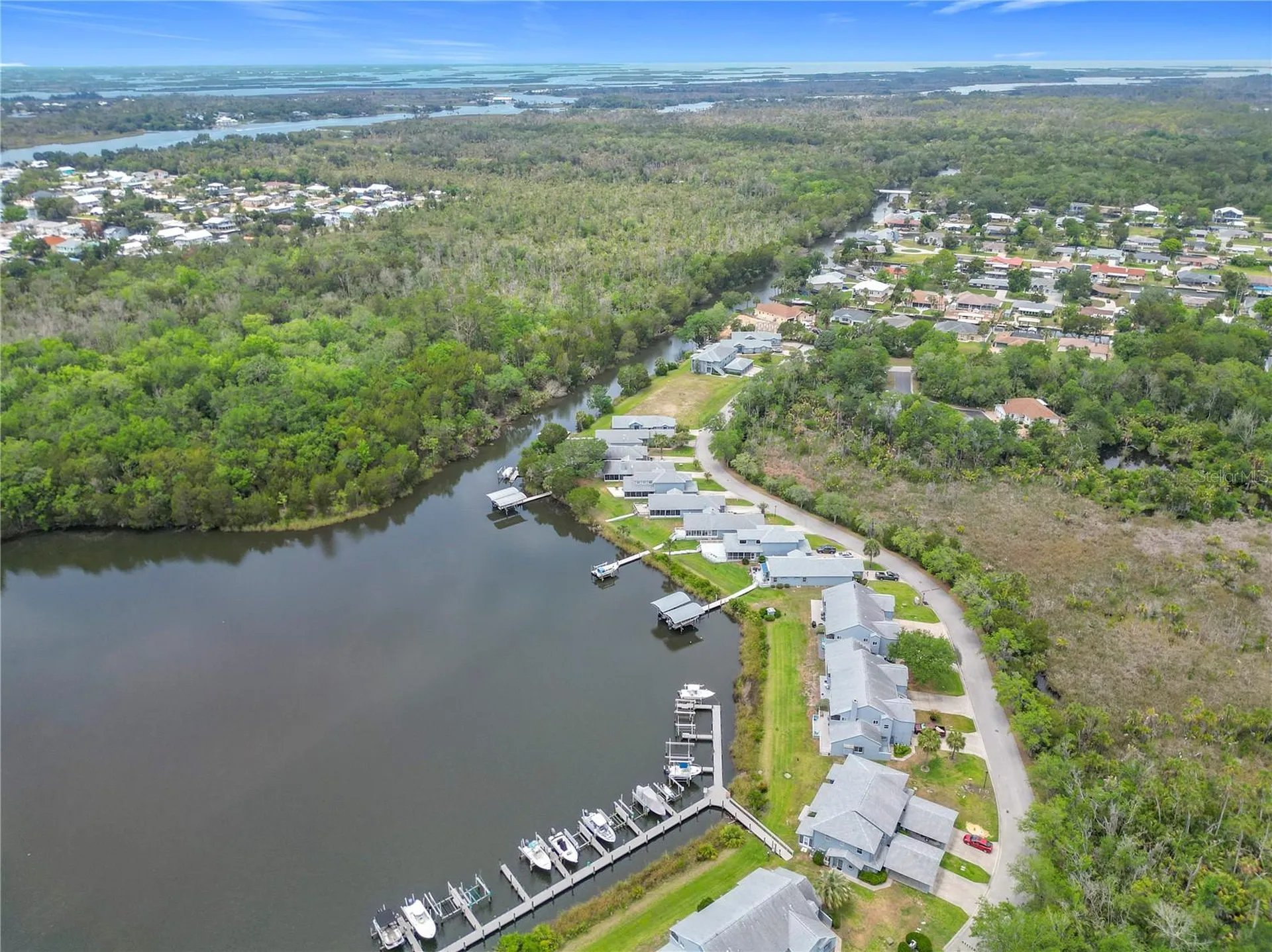 11122 W Cove Harbor Drive Crystal River FL 34428