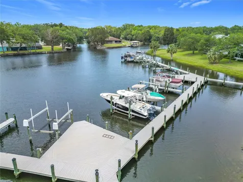 11122 W Cove Harbor Drive Crystal River FL 34428