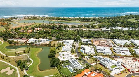 11 Golf View Drive Dorado PR 00646