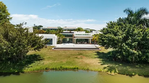 11 Golf View Drive Dorado PR 00646