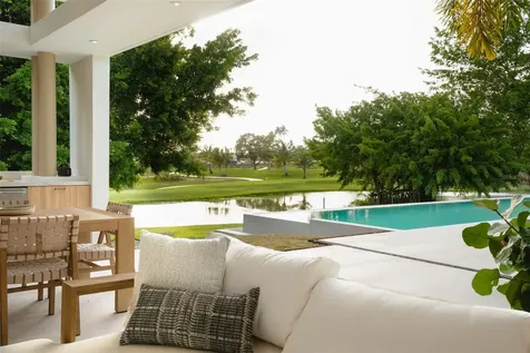 11 Golf View Drive Dorado PR 00646