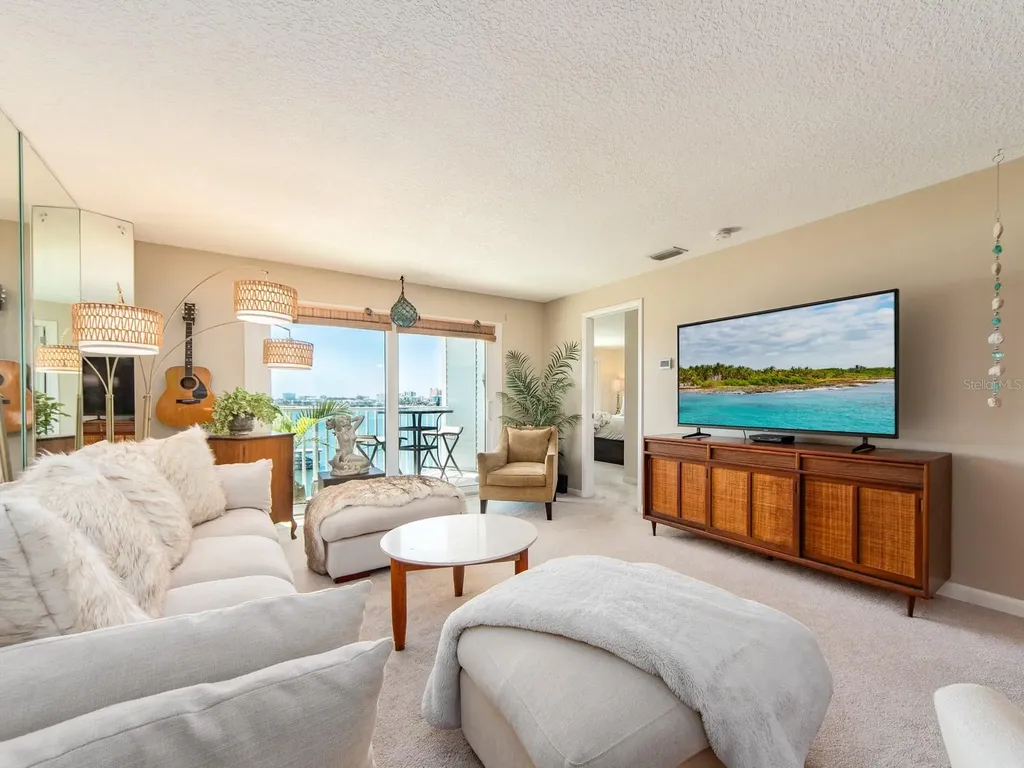 610 Island Way Clearwater Beach FL 33767