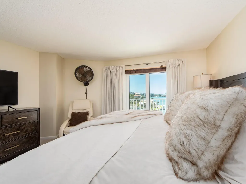 610 Island Way Clearwater Beach FL 33767