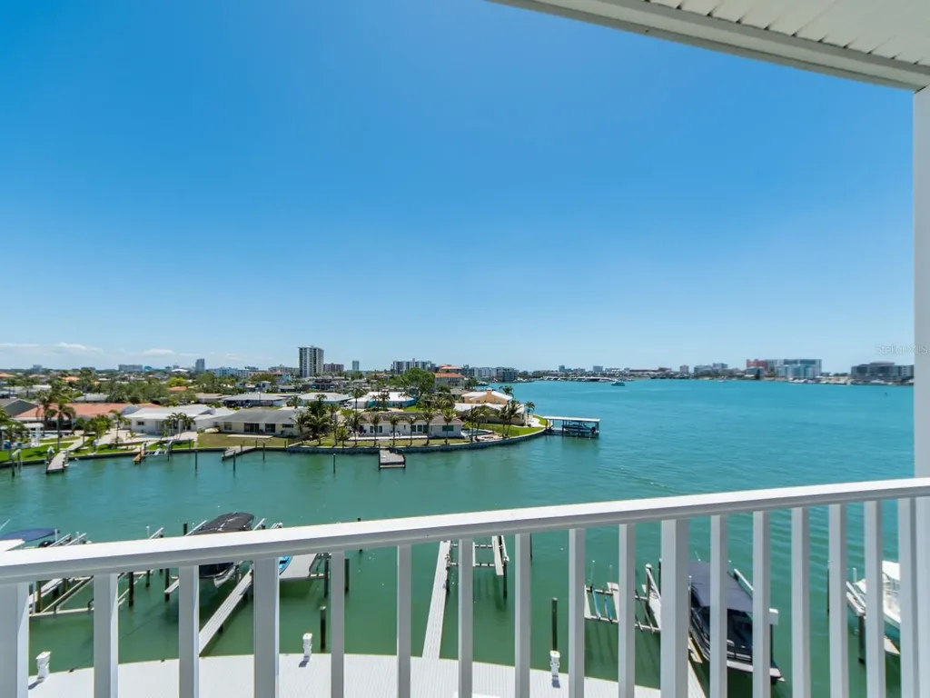 610 Island Way Clearwater Beach FL 33767