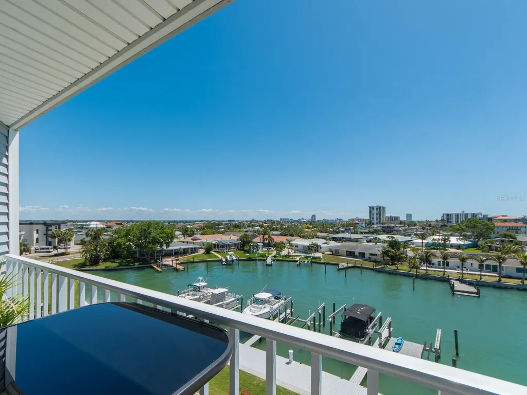 610 Island Way Clearwater Beach FL 33767