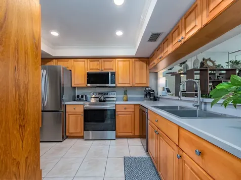 610 Island Way Clearwater Beach FL 33767