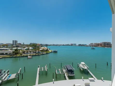 610 Island Way Clearwater Beach FL 33767
