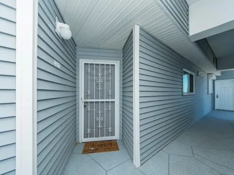 610 Island Way Clearwater Beach FL 33767