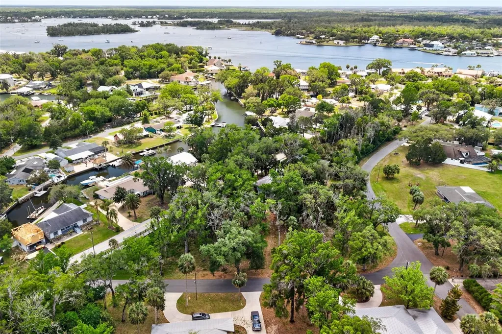 580 NW 14th Place Crystal River FL 34428
