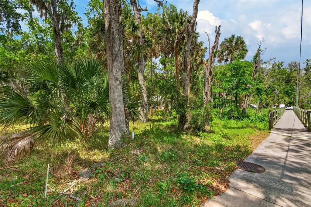 580 NW 14th Place Crystal River FL 34428