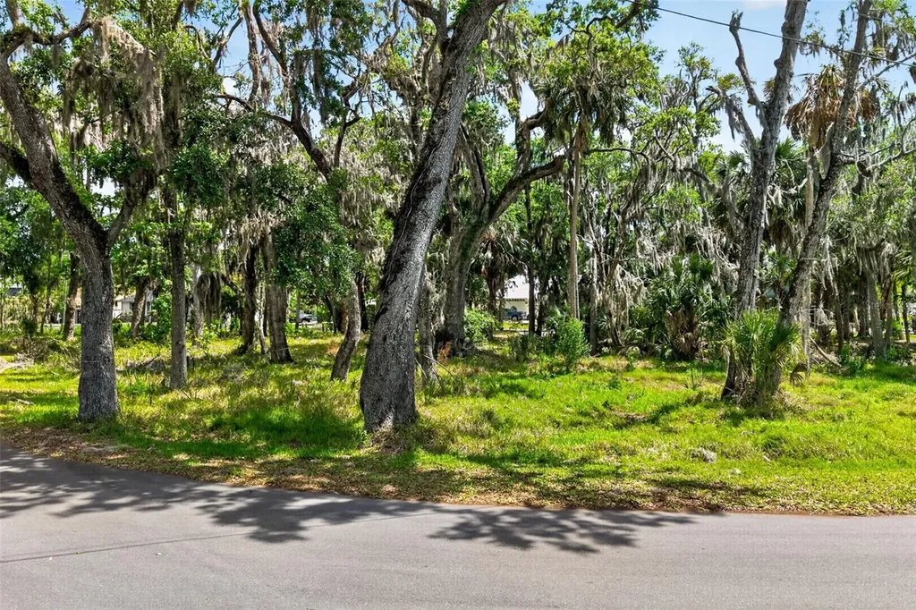 580 NW 14th Place Crystal River FL 34428