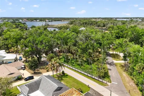 580 NW 14th Place Crystal River FL 34428