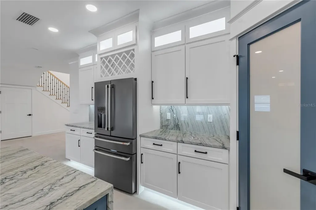 210 Due East Street New Smyrna Beach FL 32169