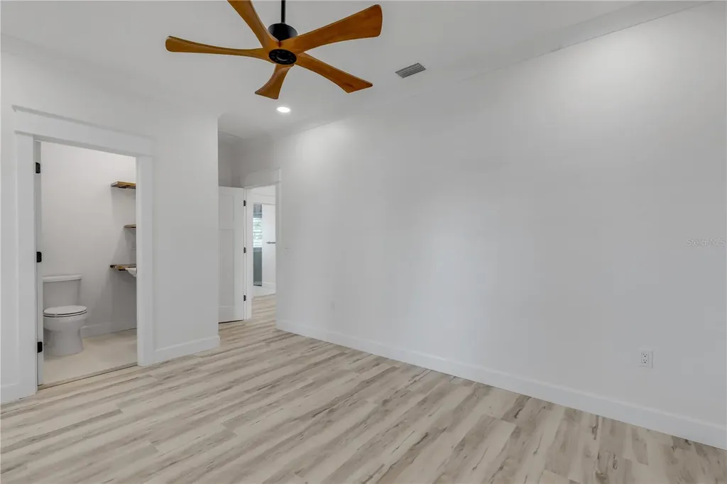 210 Due East Street New Smyrna Beach FL 32169
