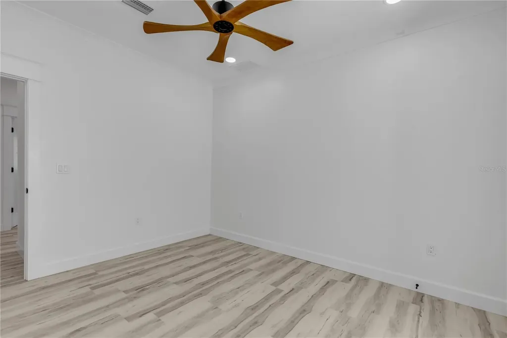 210 Due East Street New Smyrna Beach FL 32169