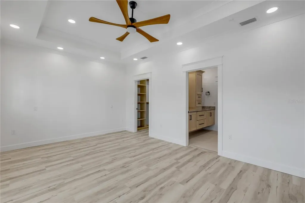 210 Due East Street New Smyrna Beach FL 32169
