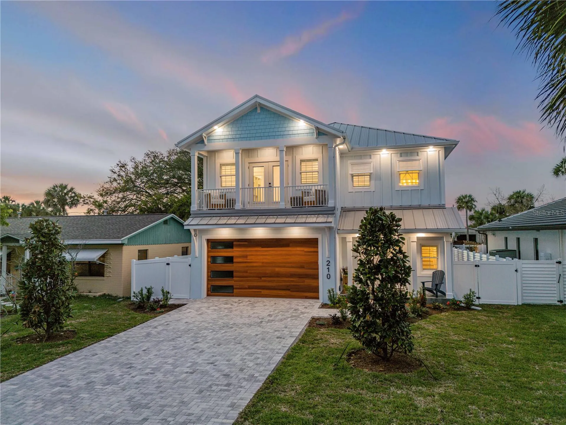 210 Due East Street New Smyrna Beach FL 32169
