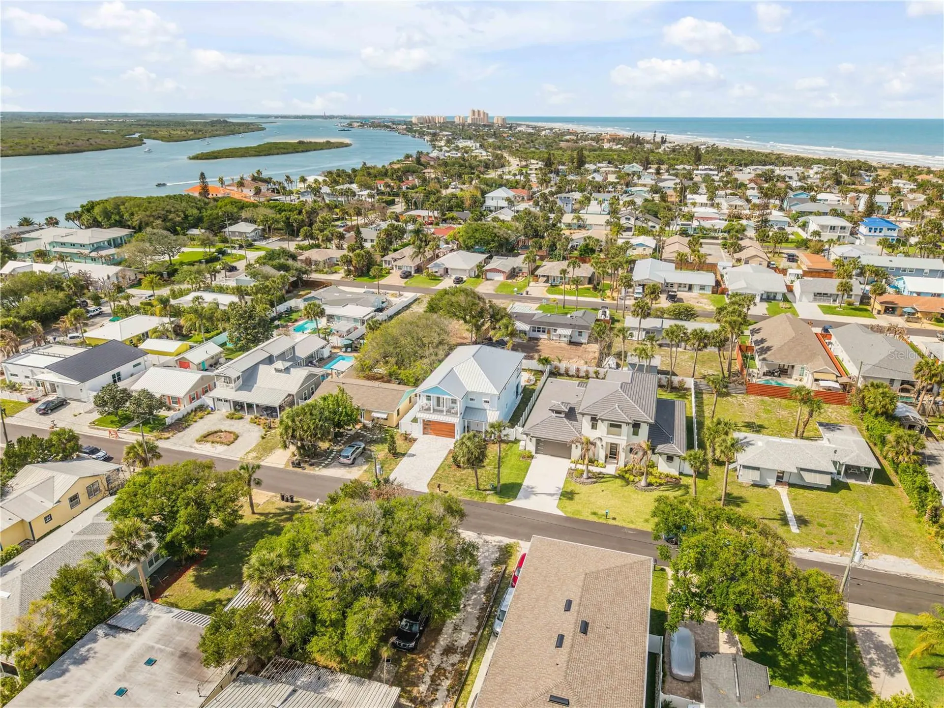 210 Due East Street New Smyrna Beach FL 32169