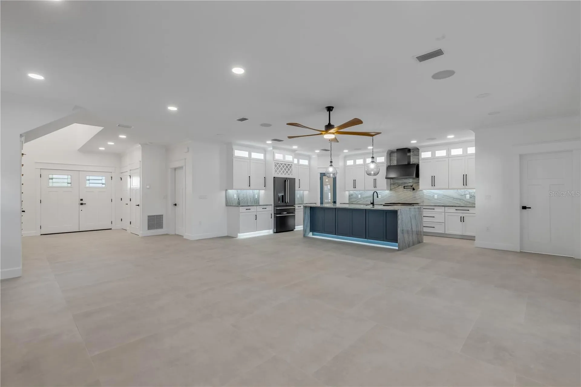 210 Due East Street New Smyrna Beach FL 32169